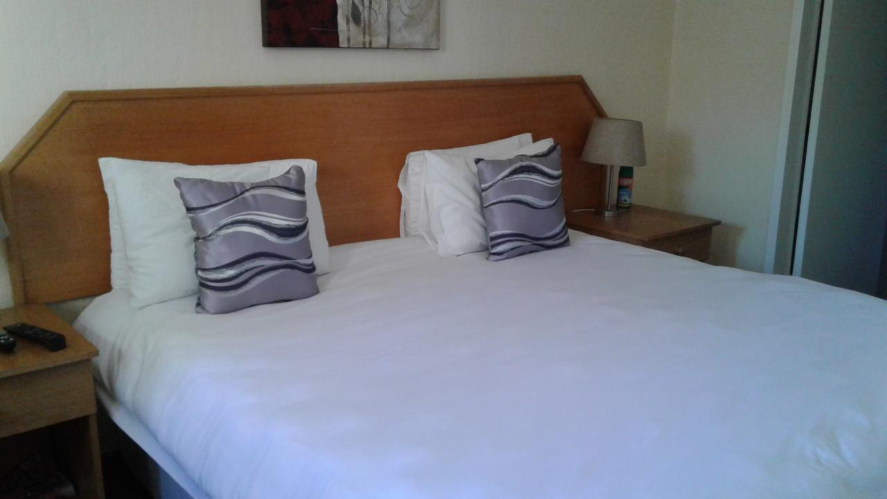 The Bedford View Guest House Germiston Exterior photo